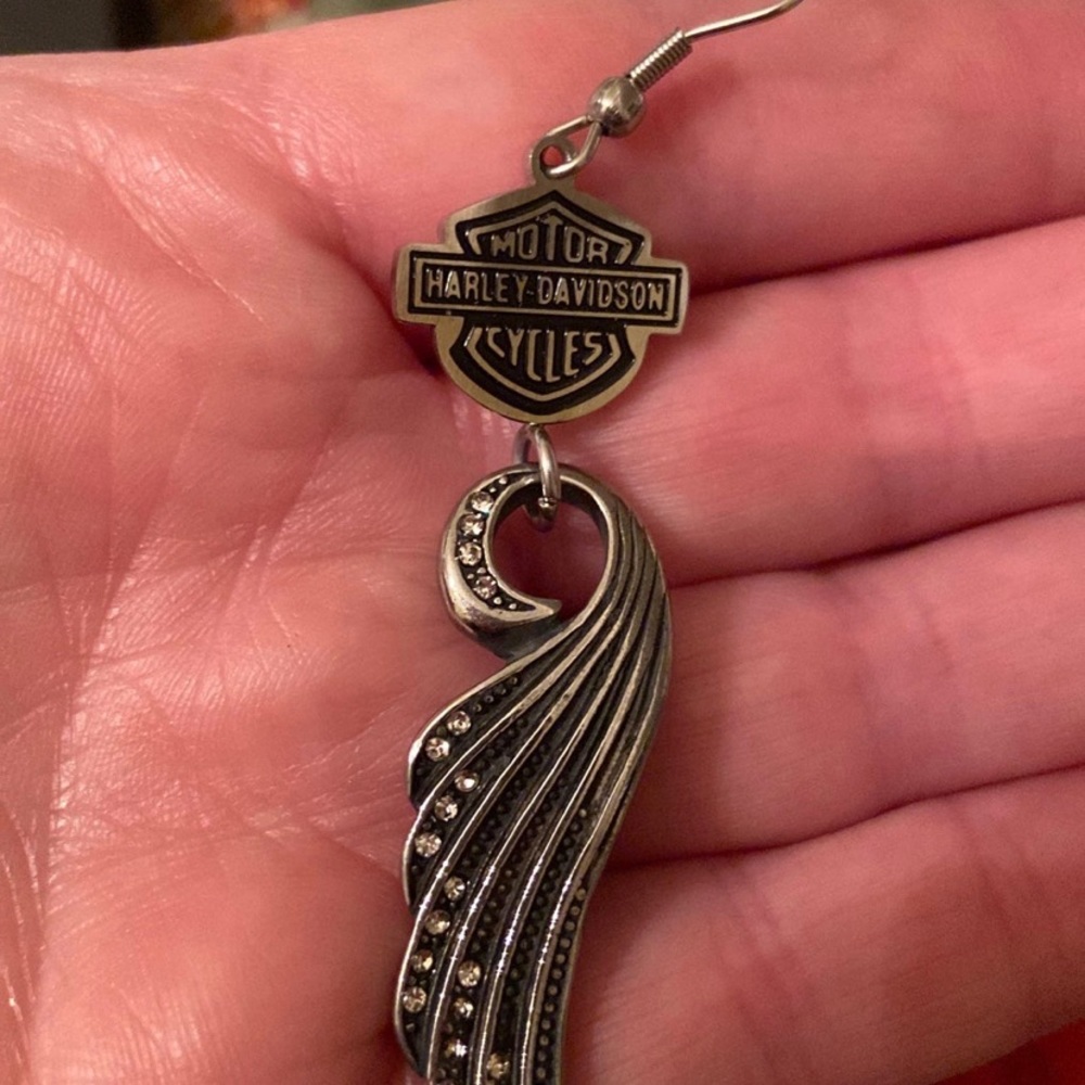 - - Harley Earrings - Picture 3 of 3